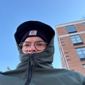 Meet your Posher, Bennett